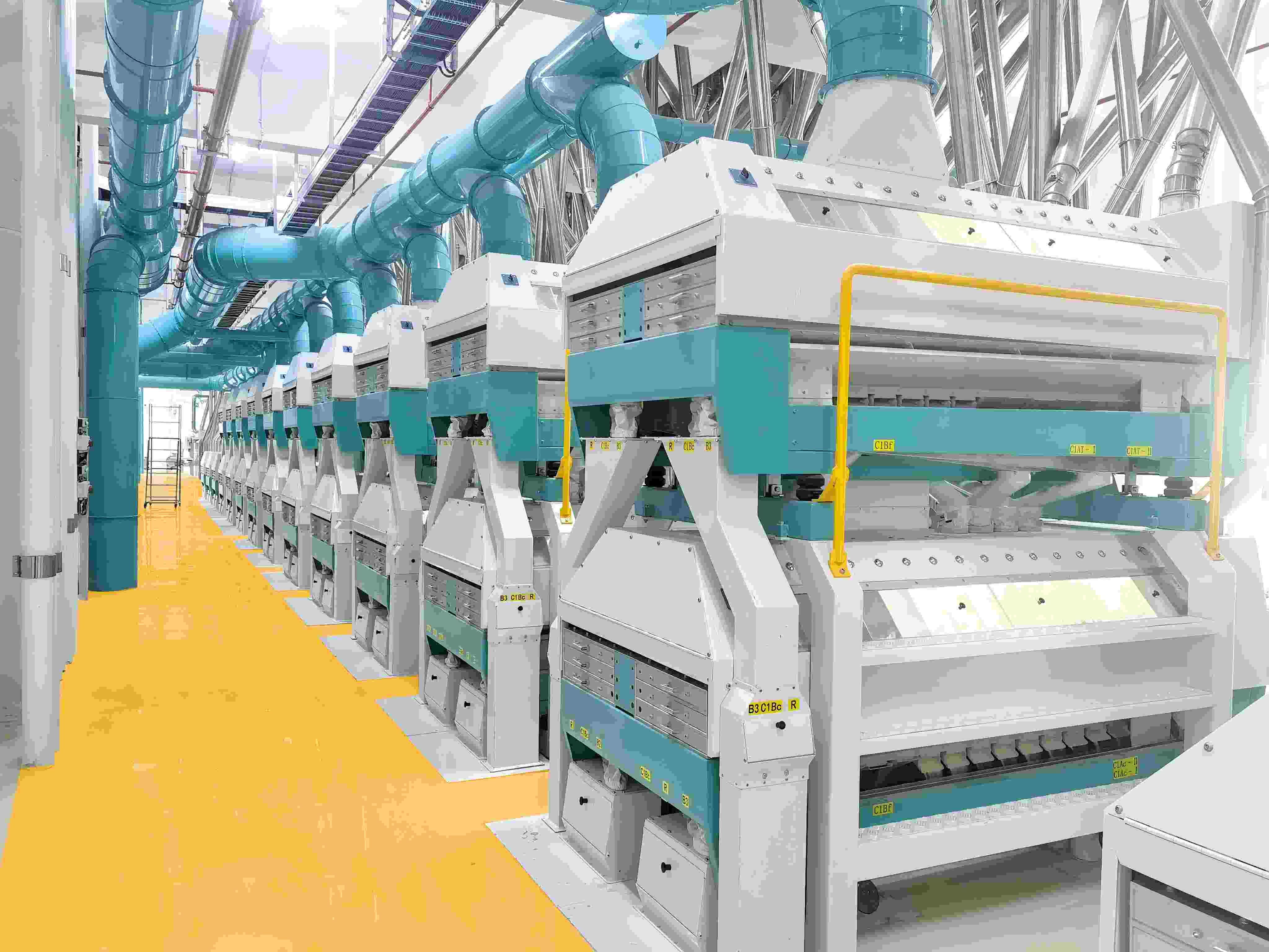 CHINA 300-500T Concrete Structure Wheat Flour Mill Plant